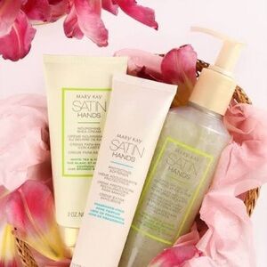Mary Kay Satin Hands Set - White Tea & Citrus